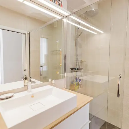 Spacious And Sublime Apt Of 140 Sq