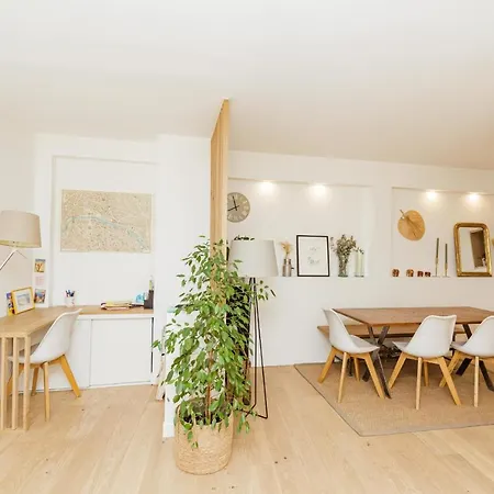 Spacious And Sublime Apt Of 140 Sq Apartment